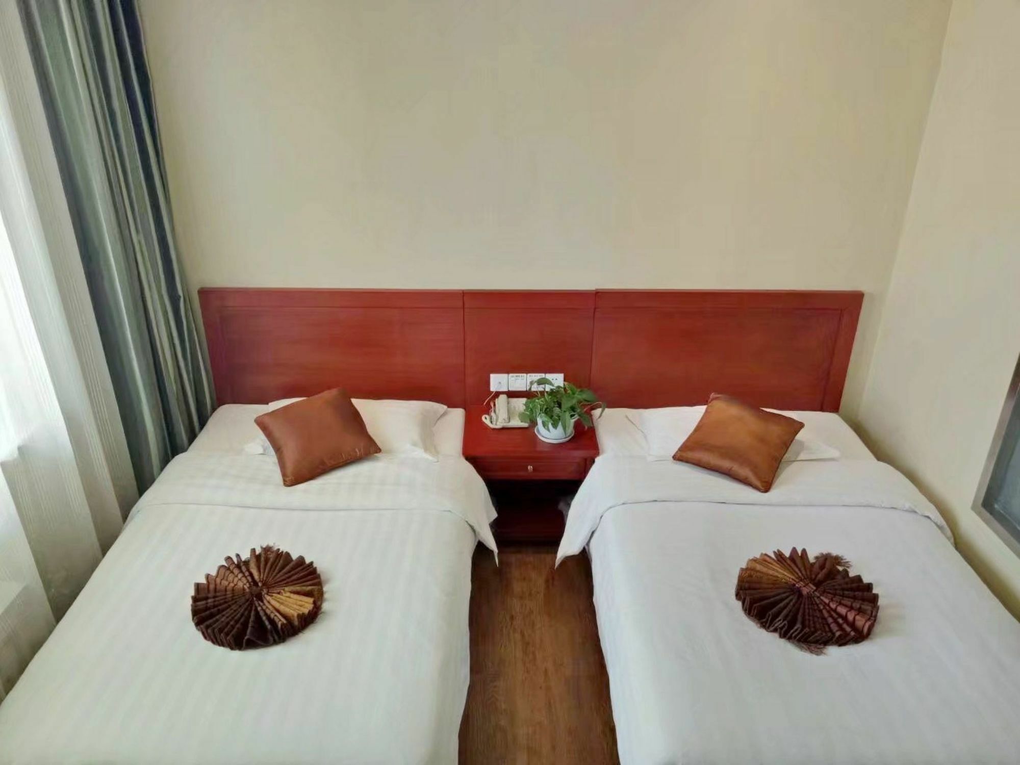 Hotel Super 8 Dunhuang Fengqingcheng Esterno foto