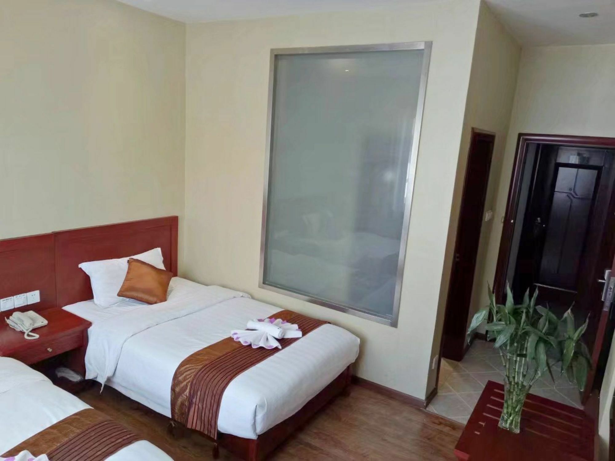 Hotel Super 8 Dunhuang Fengqingcheng Esterno foto