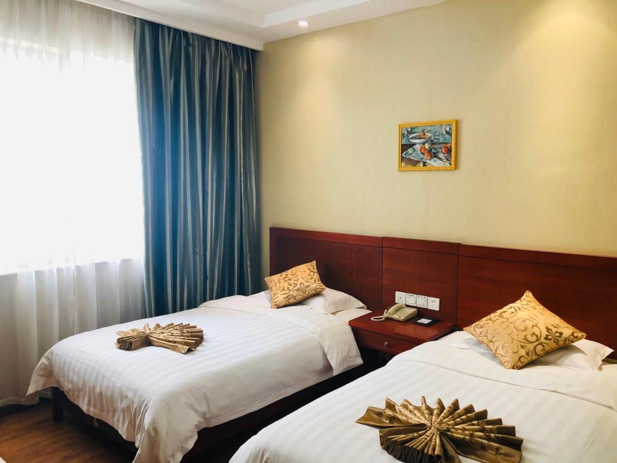 Hotel Super 8 Dunhuang Fengqingcheng Esterno foto